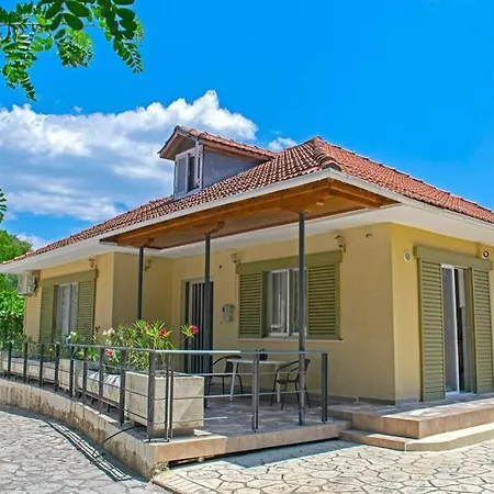 Ostria House Holiday home Pinakokhorion
