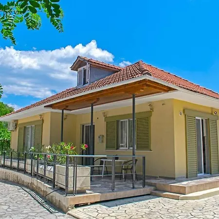 Ostria House 度假居 Pinakokhorion