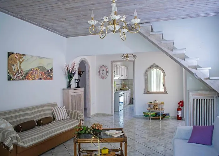 Ostria House * Pinakokhorion